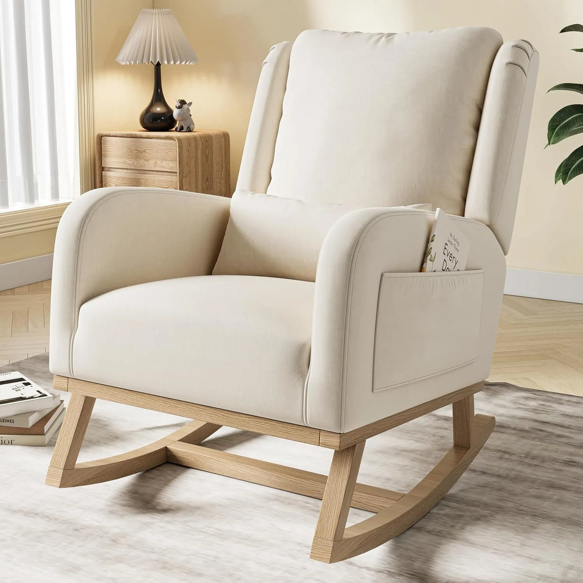 Sedia a dondolo: rivestimento in tessuto, con schienale, beige