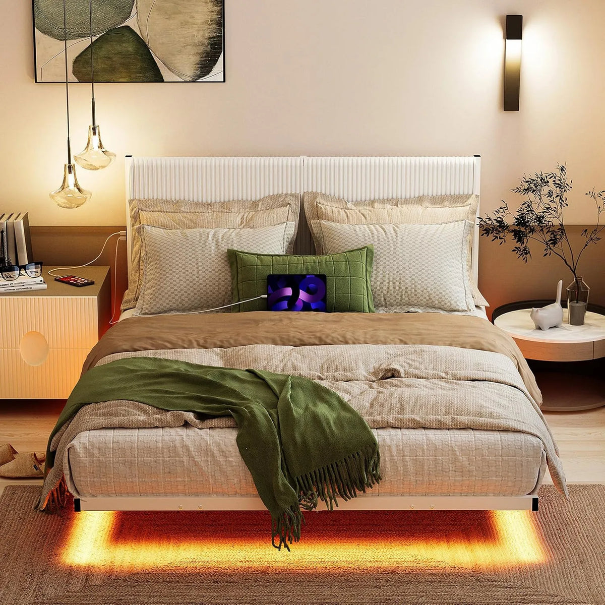 Struttura letto e giroletto galleggiante con luci a LED e stazione di – display LED, bianco, in metallo